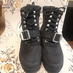 Women's boots